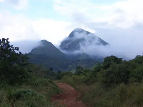 Aru Hunde Kadharɛsɛnde!